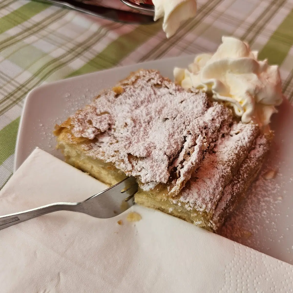 Topfenstrudel
