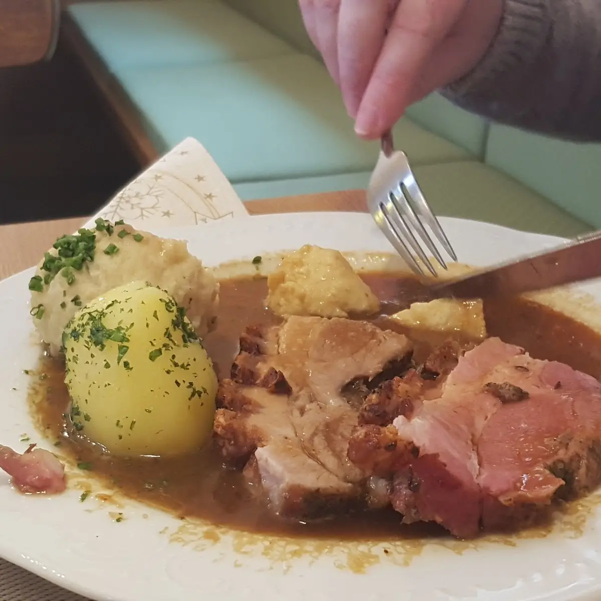 Schweinebraten Mit Knödel