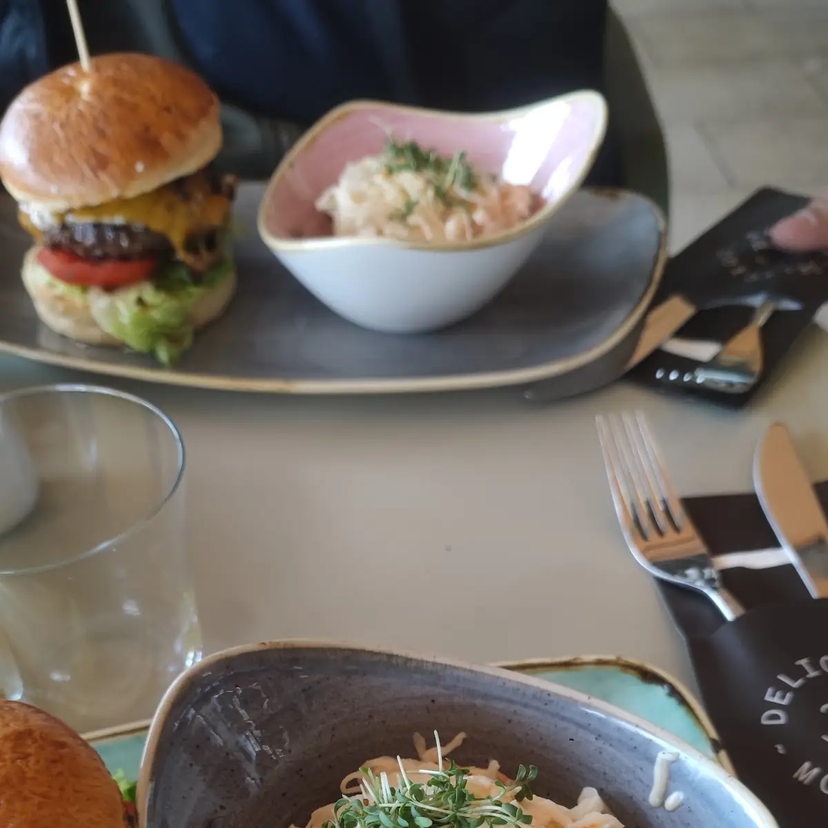 Angus Marhahúsból Készült Hamburger Káposzta Salátával