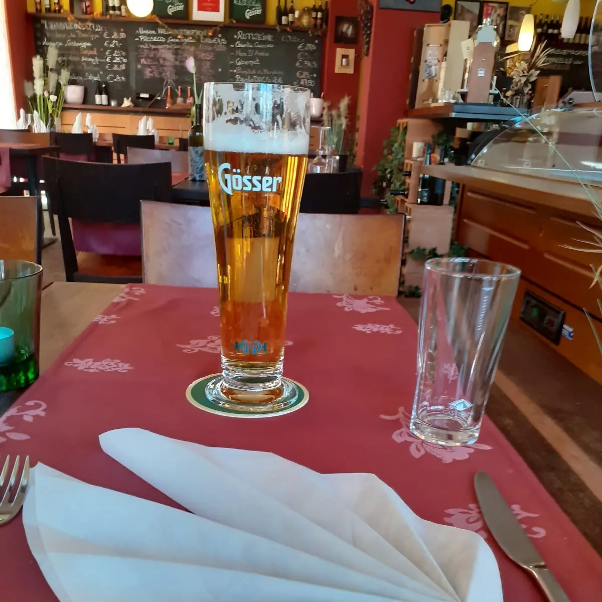 Gösser Bier Und Schön Gefaltete Serviette