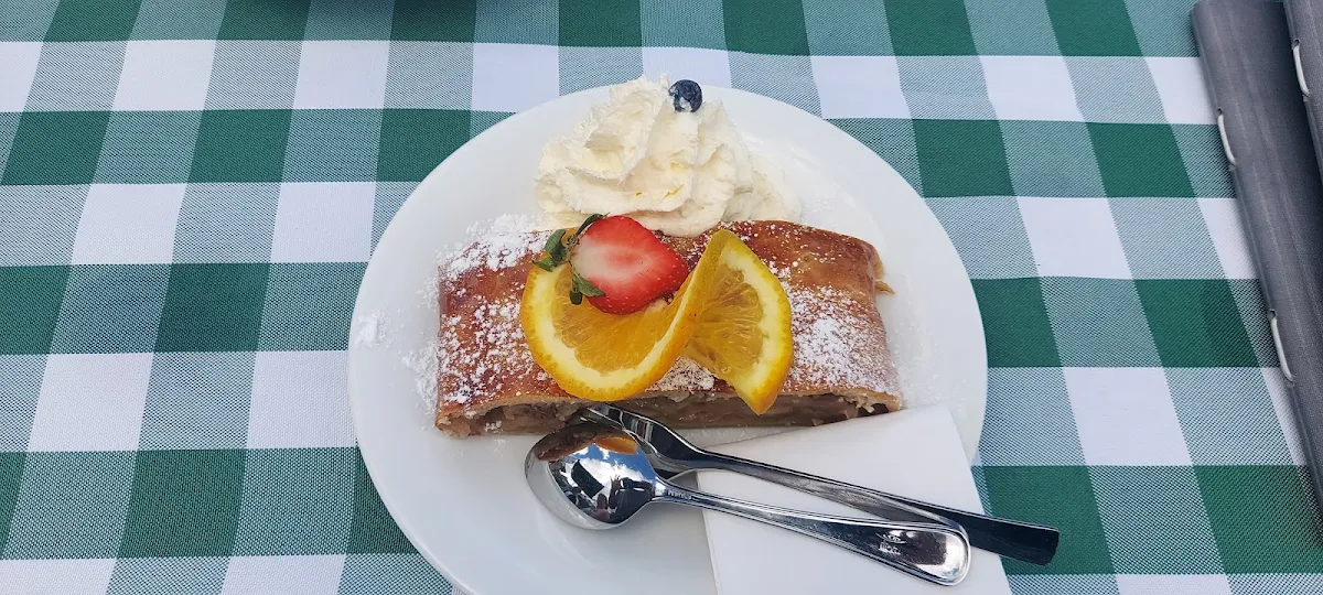 Apfelstrudel