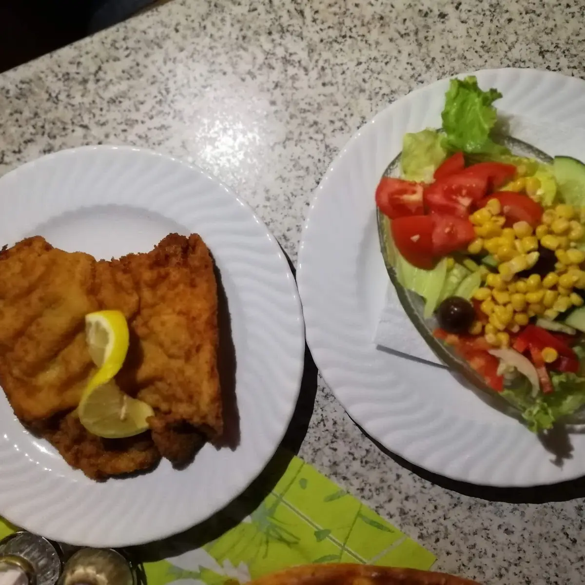 Schnitzel Mit Salat