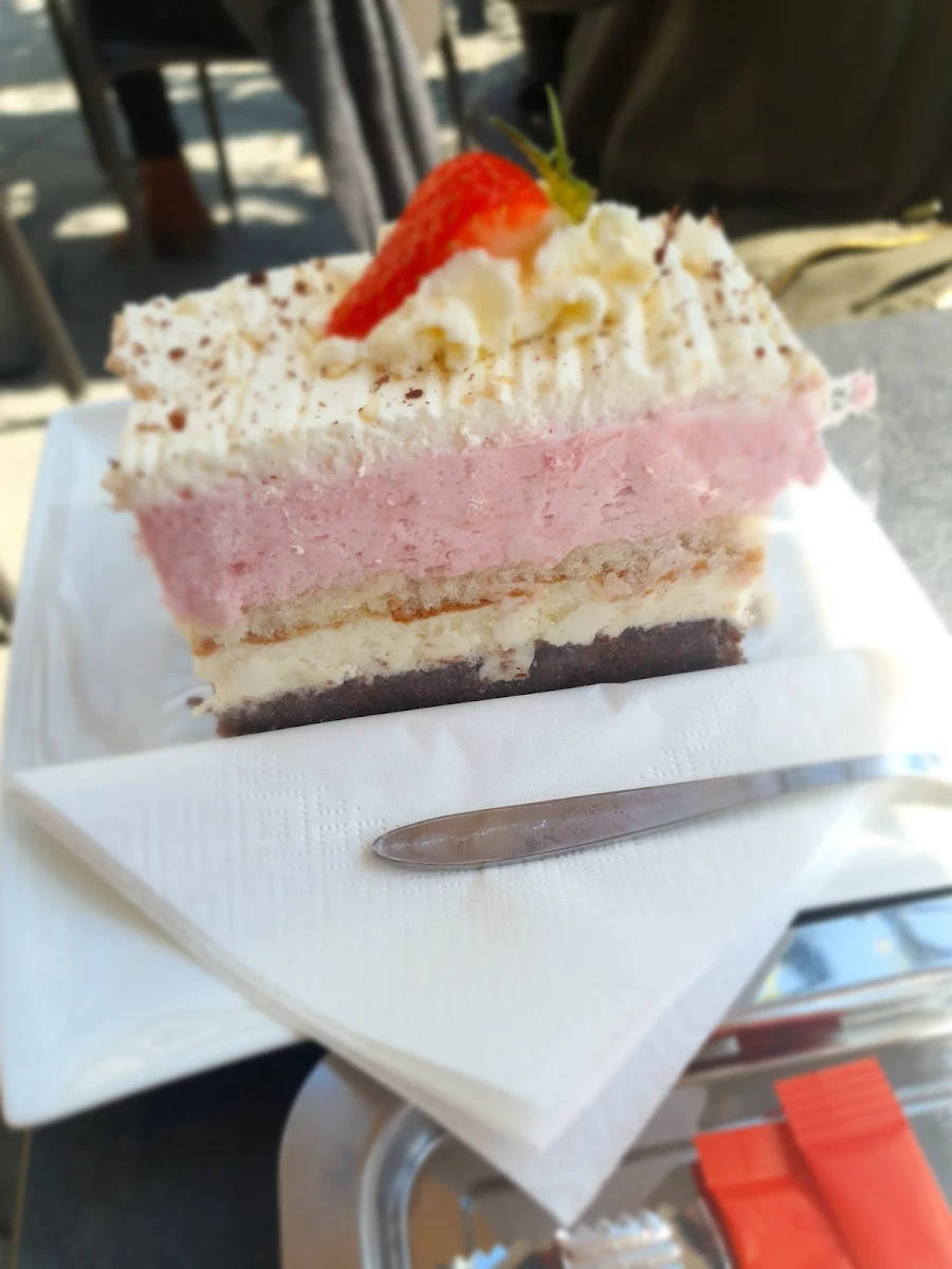 Erdbeerschnitte
