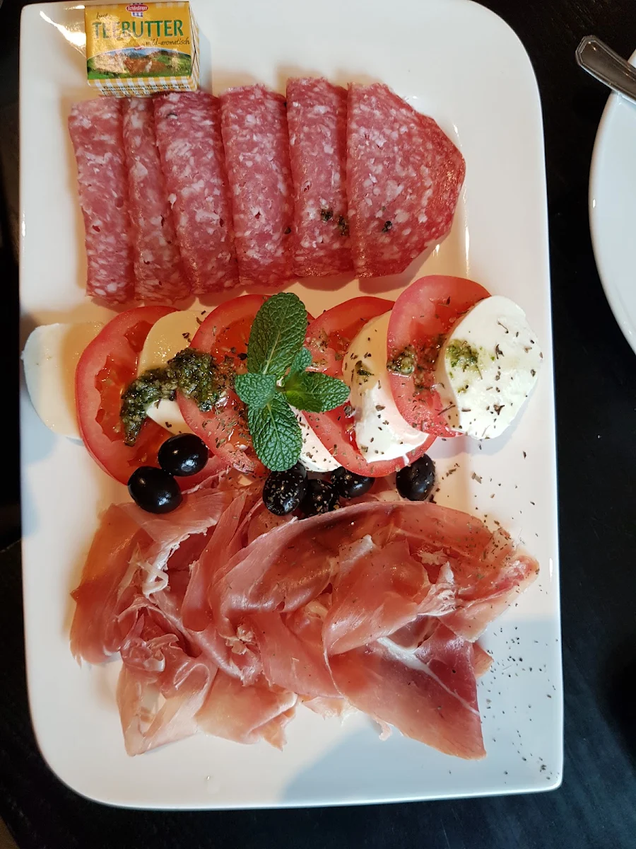 Italienische Frühstücksplatte