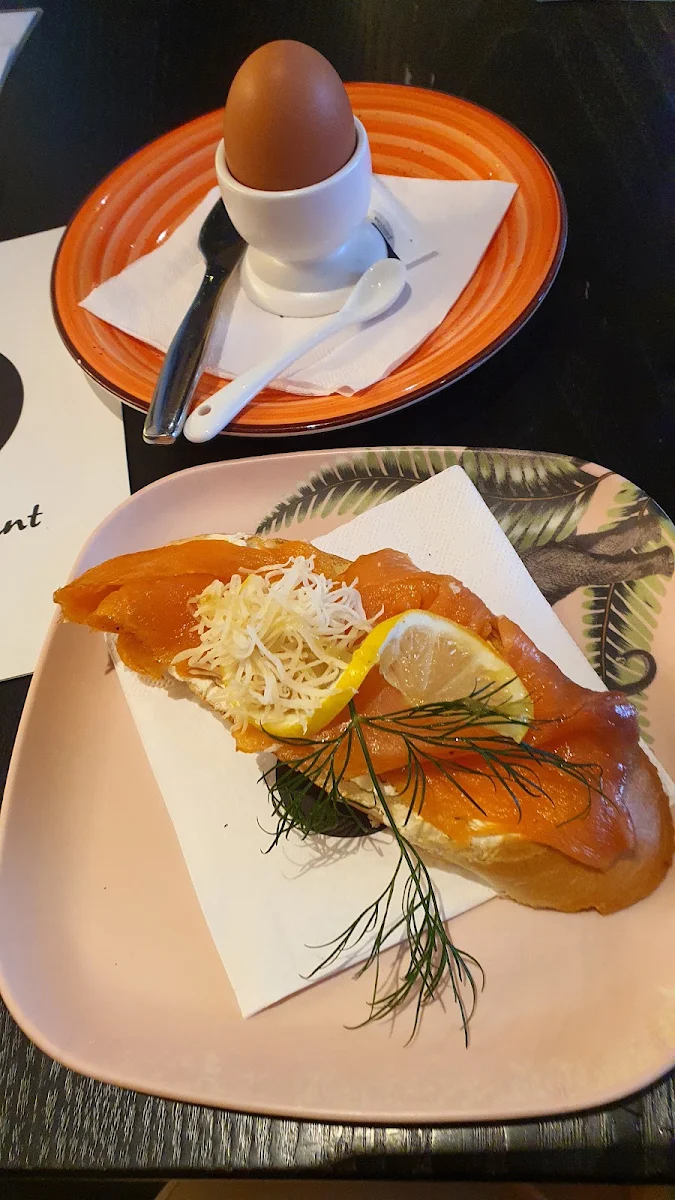 Lachsbrötchen
