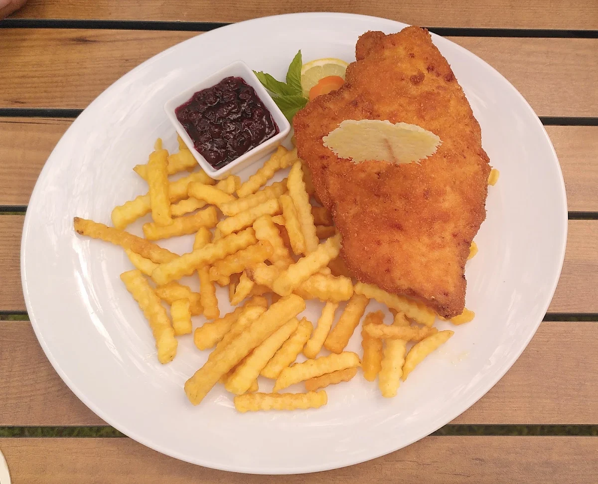 Cordon Bleu Mit Pommes