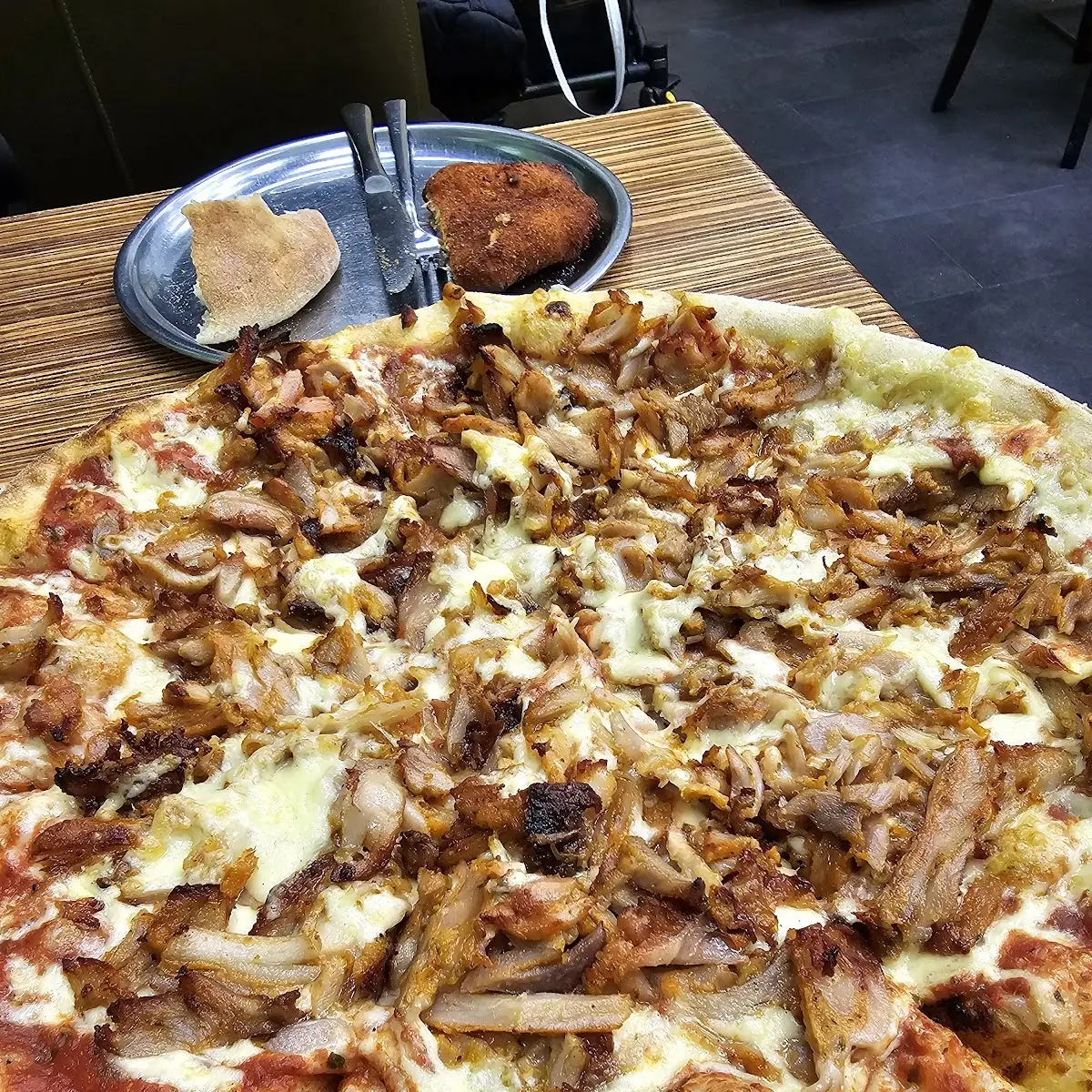 Chicken Kebab Pizza