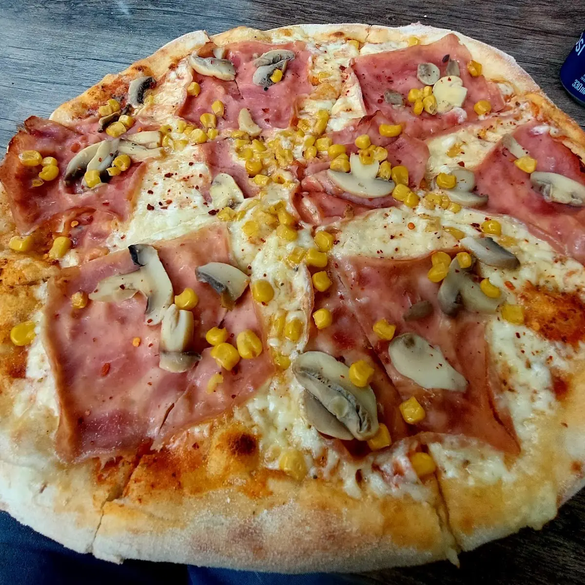 Schinken Pizza