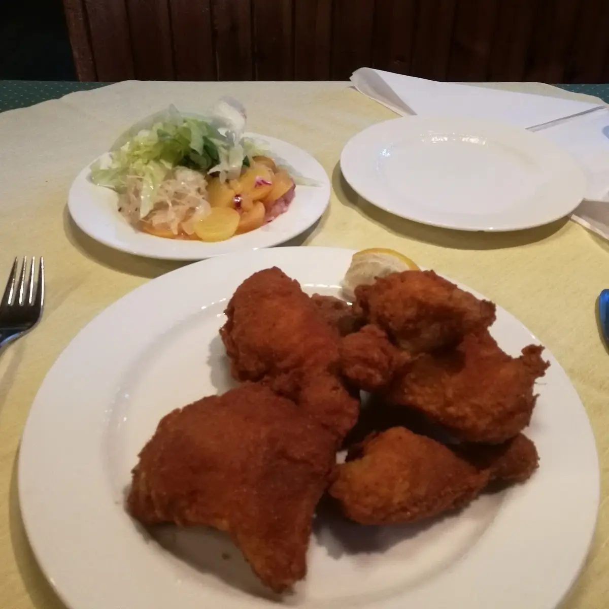 Backhenderl Mit Salat