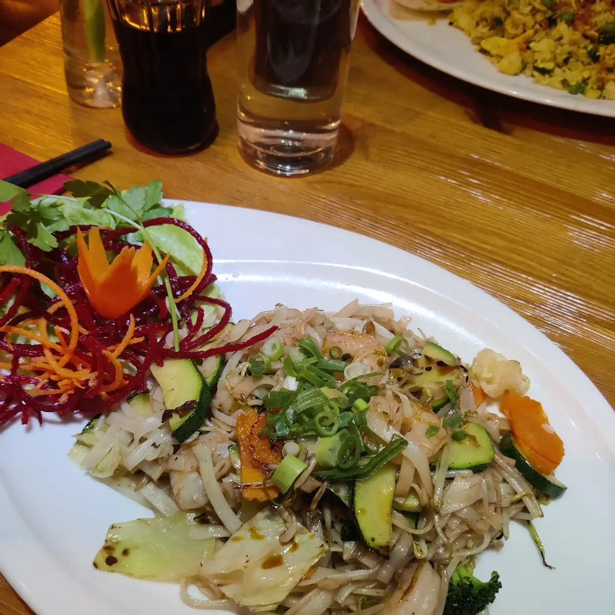 Gebratene Reisbandnudeln Mit Rindfleisch