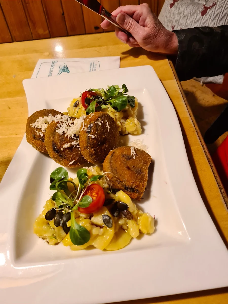 Blutwurstkrapferl Mit Kartoffelsalat