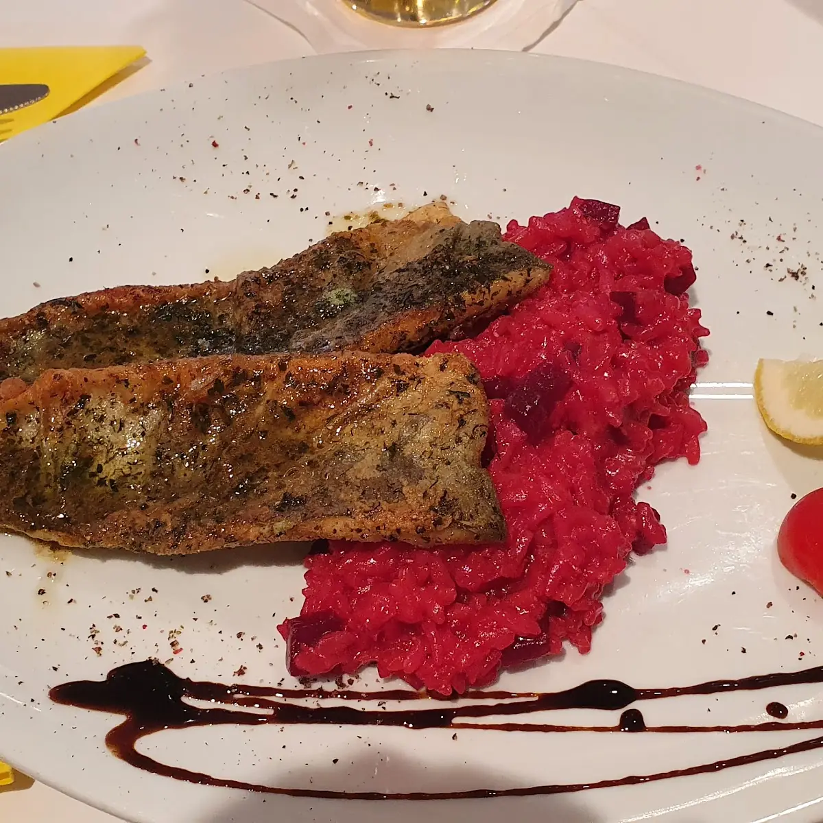 Saiblingsfilet Mit Rote Rüben Risotto