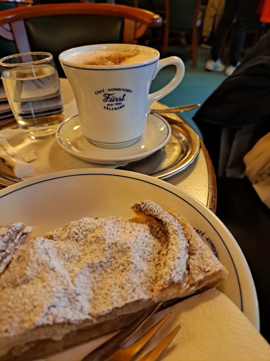 Apfelstrudel