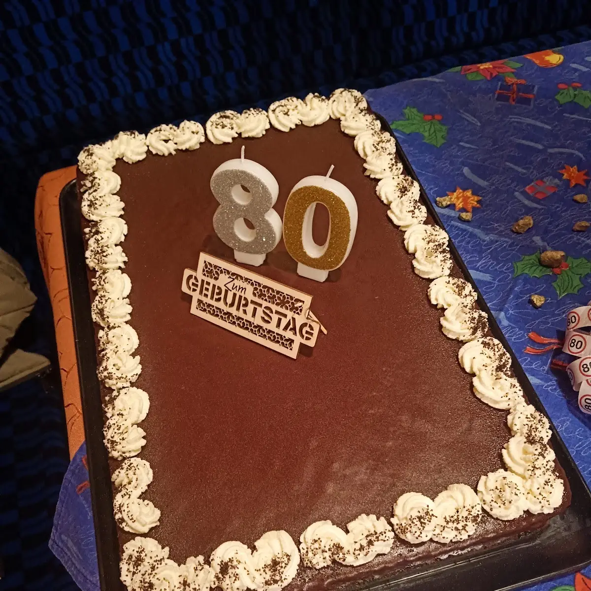 Selbstgemachter Mohn-apfelkuchen