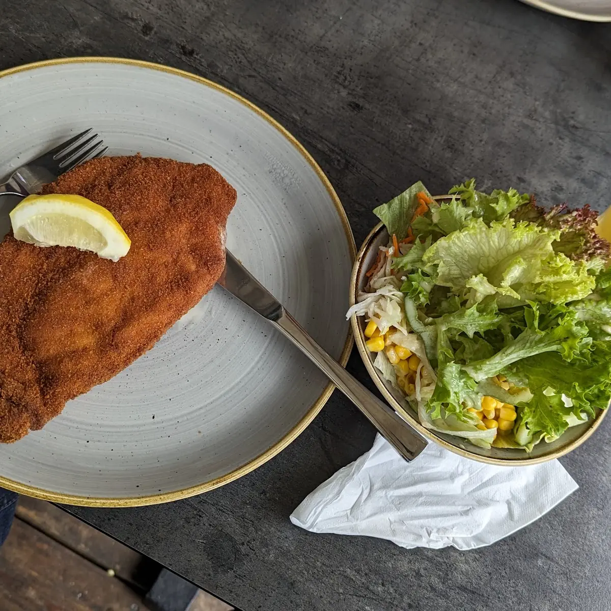 Bärentatzen Mit Salat