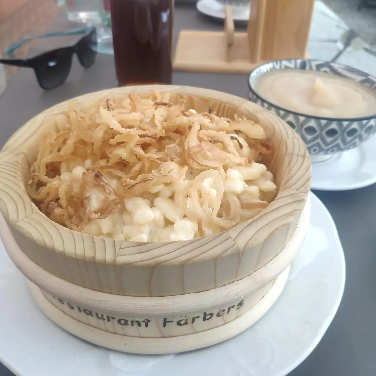 Käseknöpfe Mit Apfelmus Große Portion