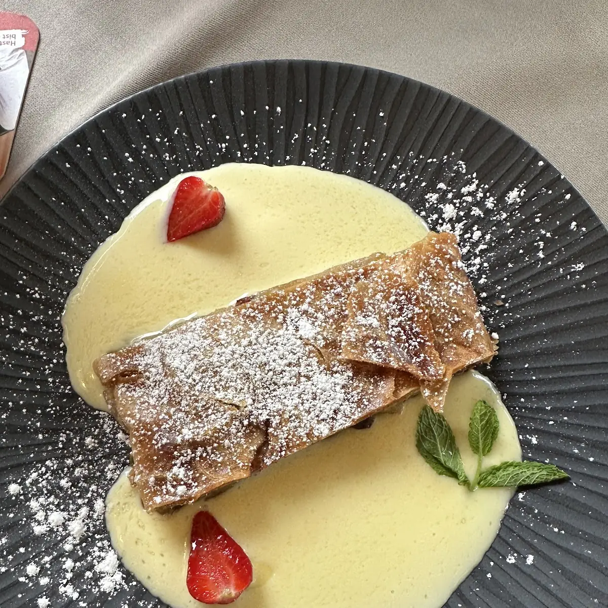 Apfelstrudel Mit Vanillesoße, Restaurant Dorfstüberl Lähn | Bichlbach