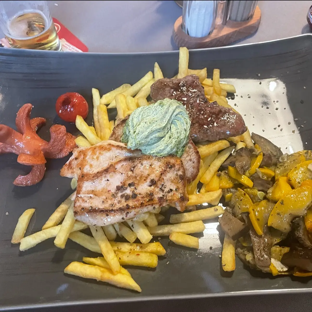 Grillteller, Restaurant Dorfstüberl Lähn | Bichlbach
