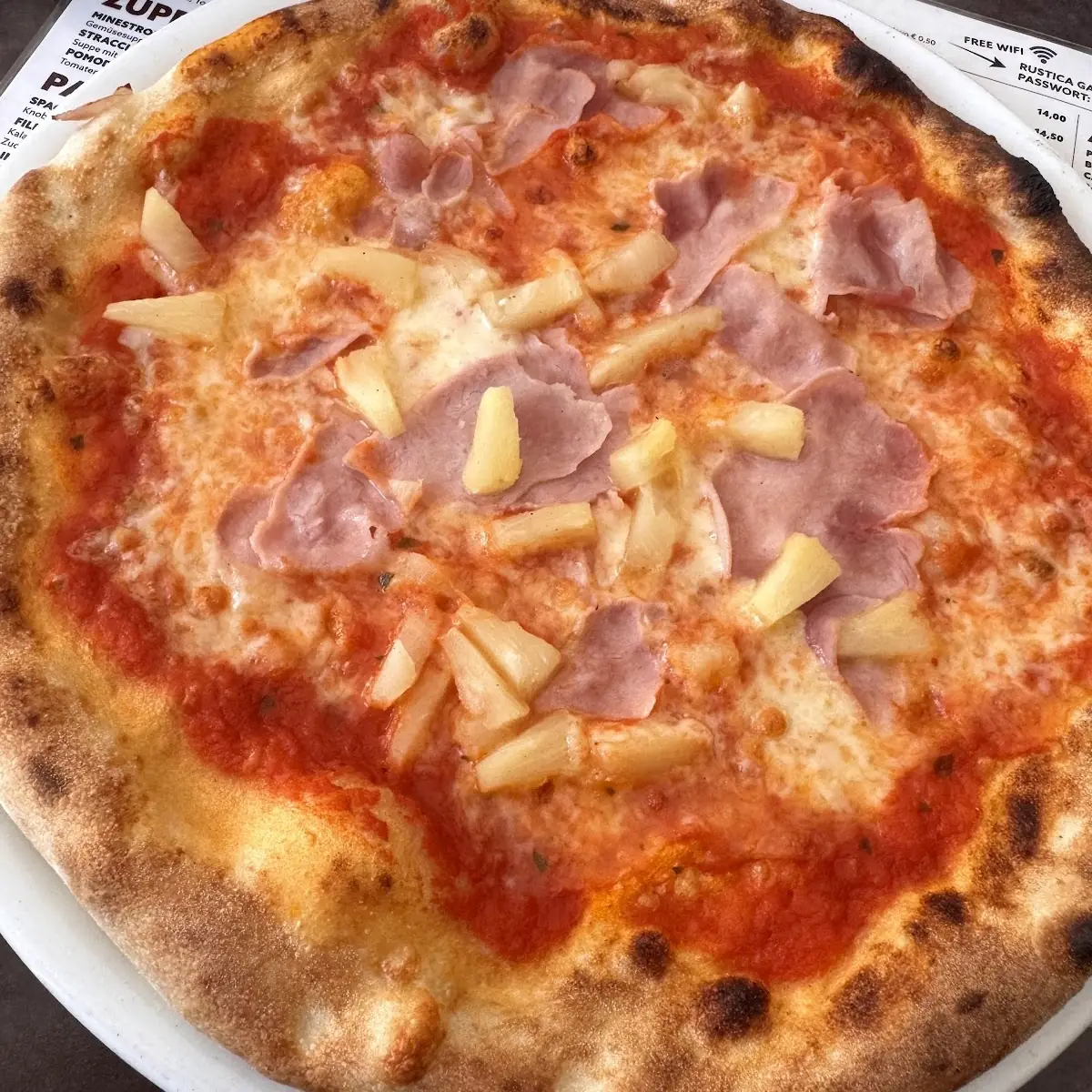 Pizza Hawaii