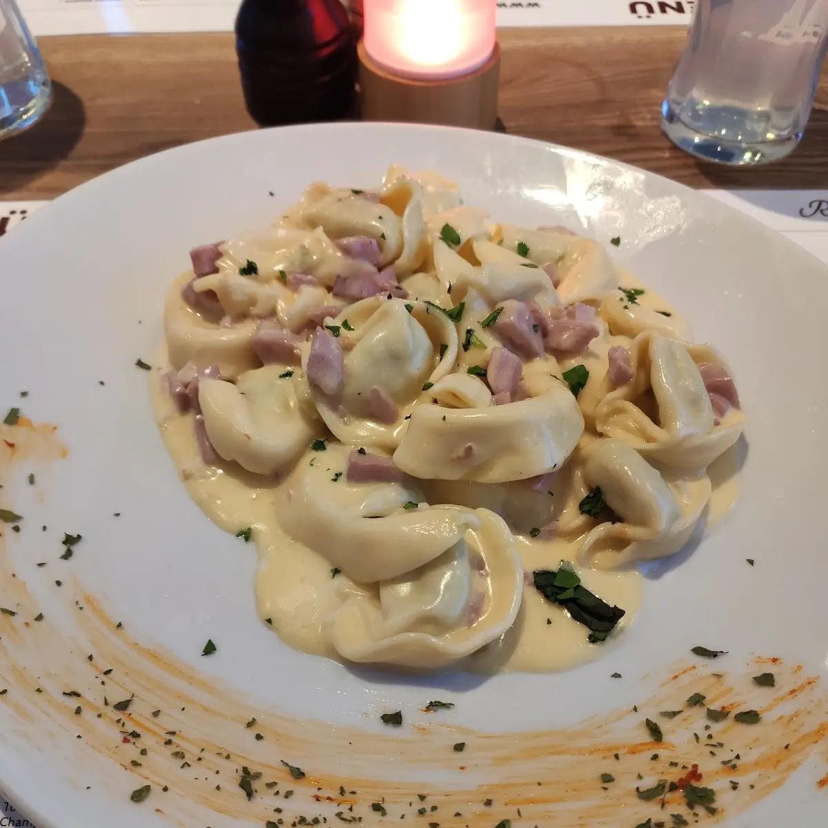 Tortellini Panna Prosciutto