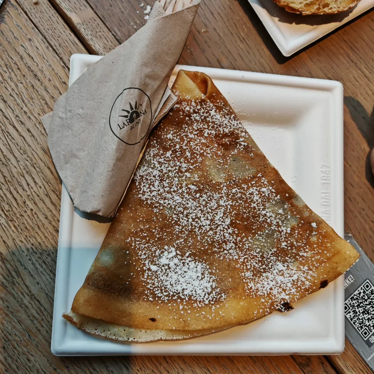 Crêpe Mit Pistaziencreme-füllung