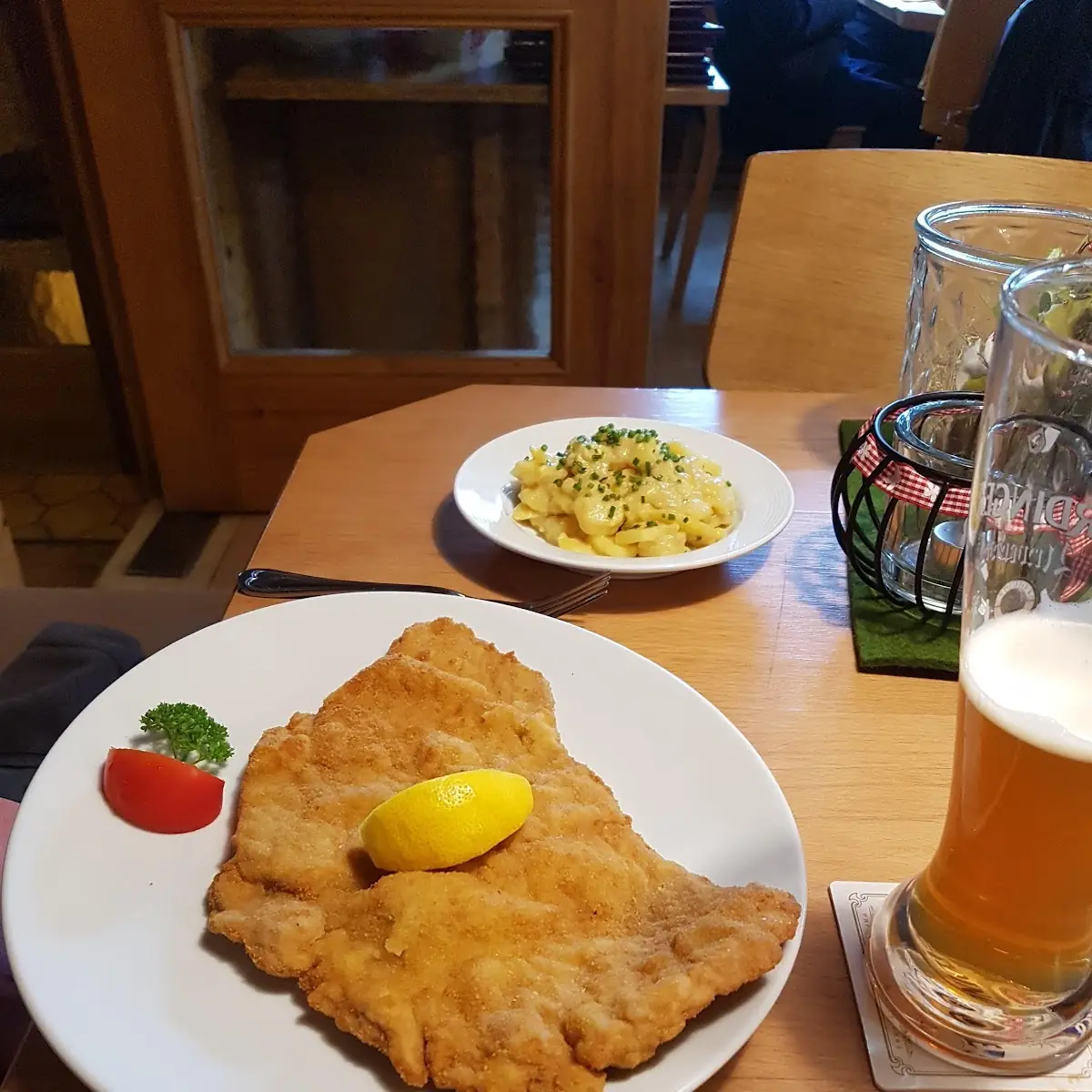 Wiener Schnitzel Mit Pommes Frites