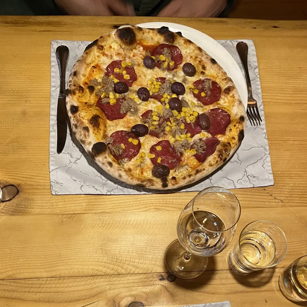 Pizza Funghi Mit Extra Schinken
