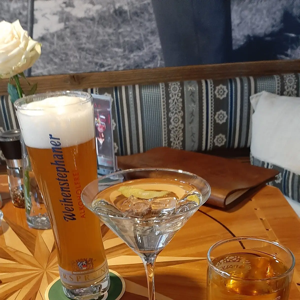 Apfelschorle Martini Und Alkoholfreies Weizen