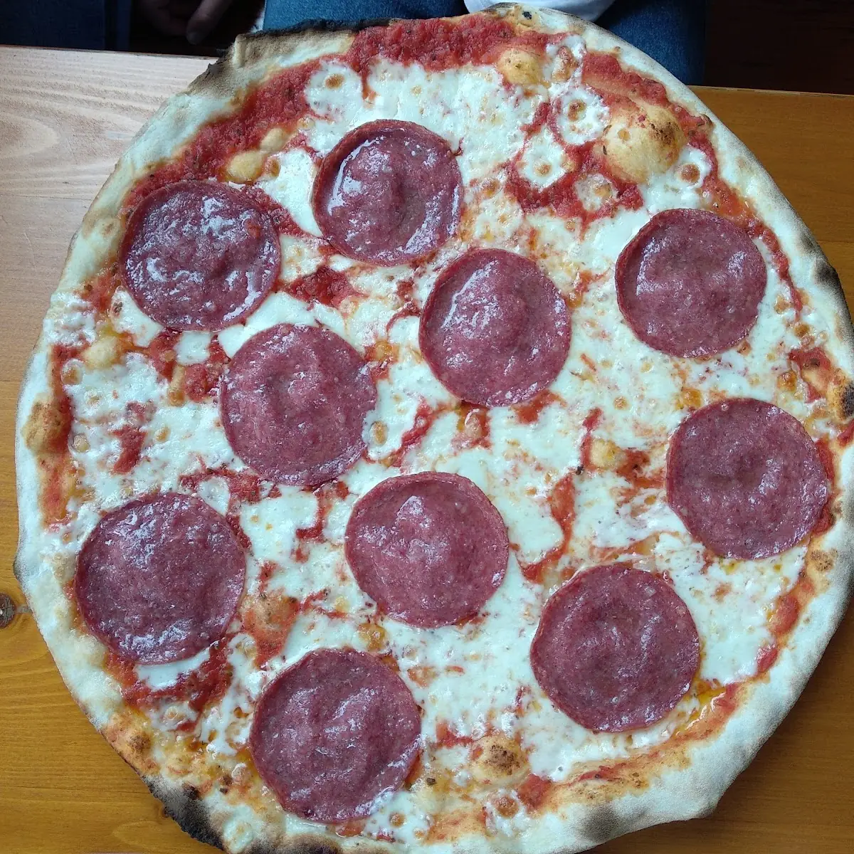 Salami Pizza