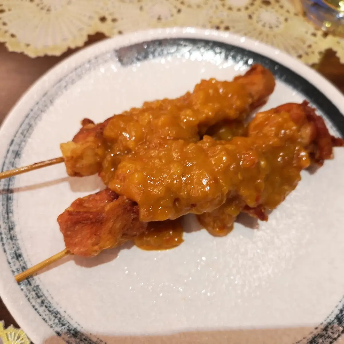 Sate Hühnerspiesse Erdnuss Sauce