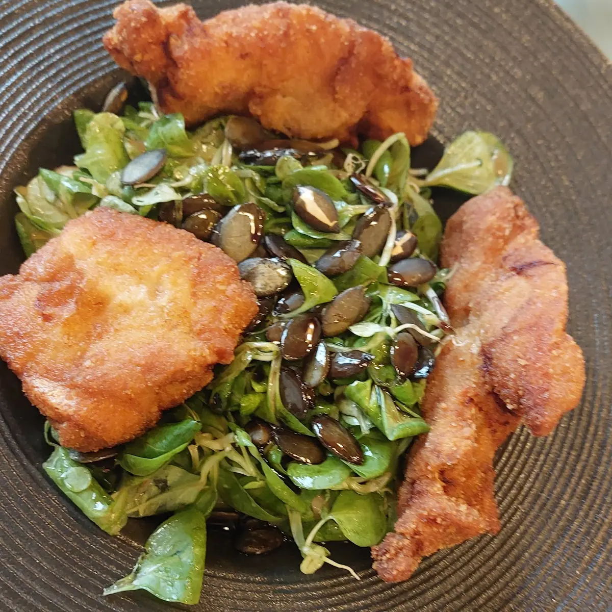 Steirischer Backhendlsalat