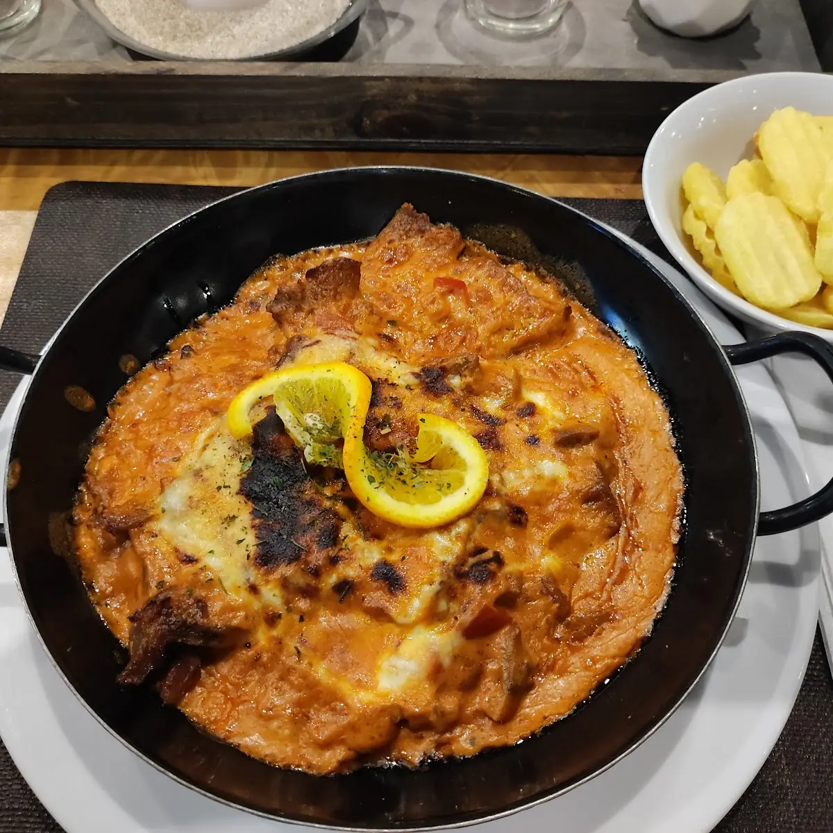 Limnos-pfanne Hühnerfilet In Metaxasauce