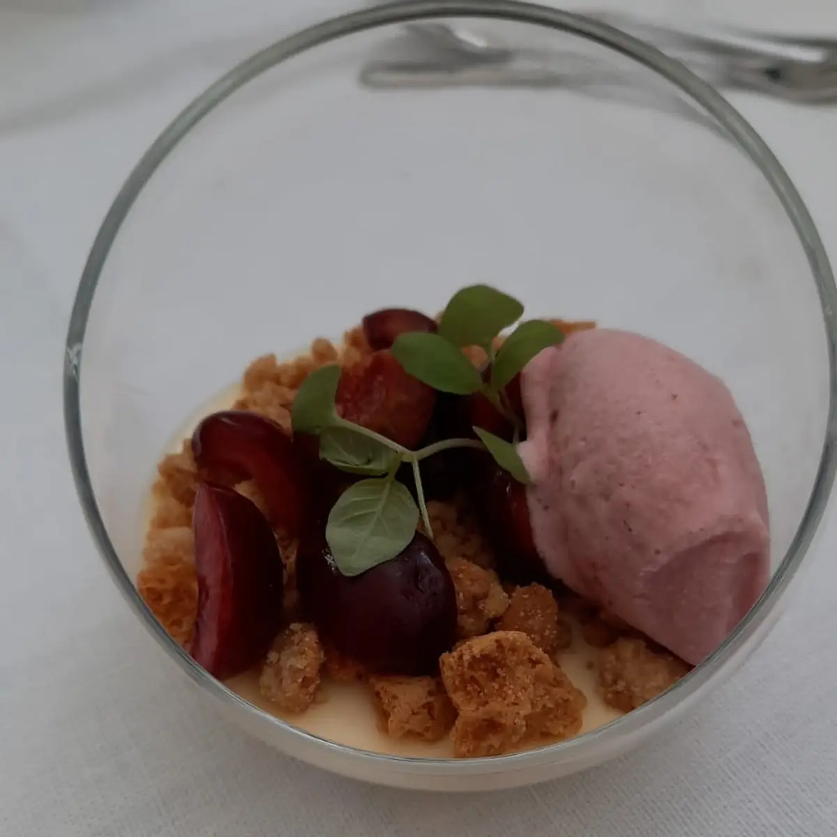 Vanillemouse Mit Kirschen