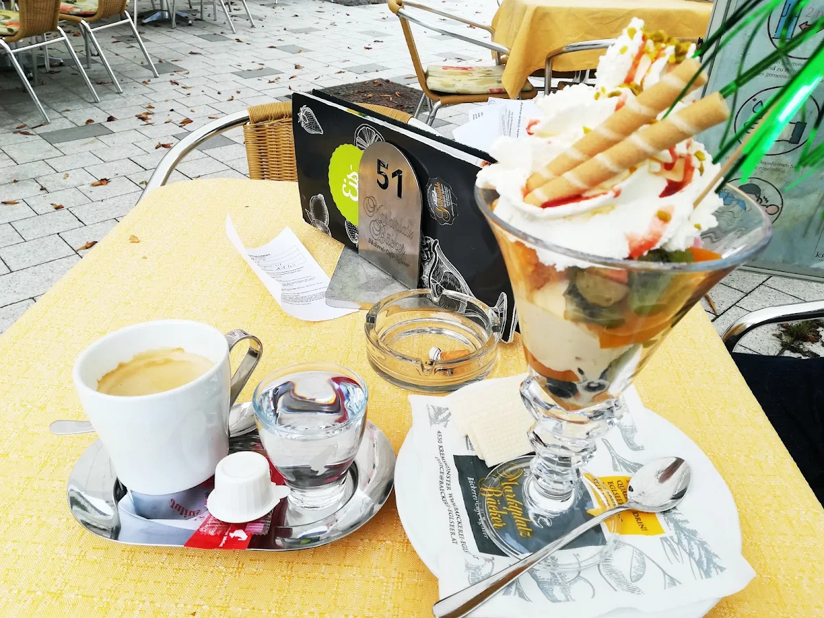 Fruchtbecher Cappuccino