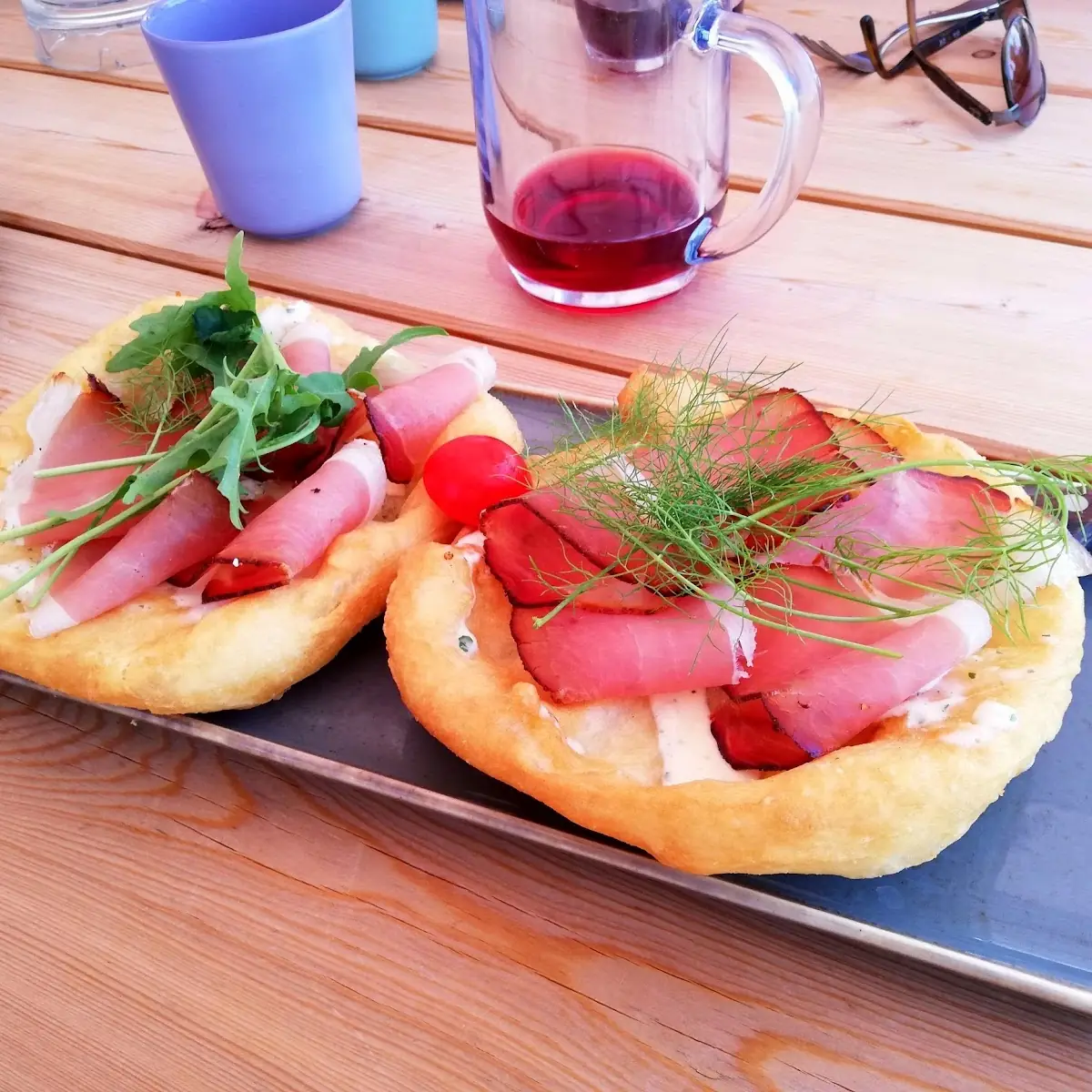 Langos Mit Rohschinken