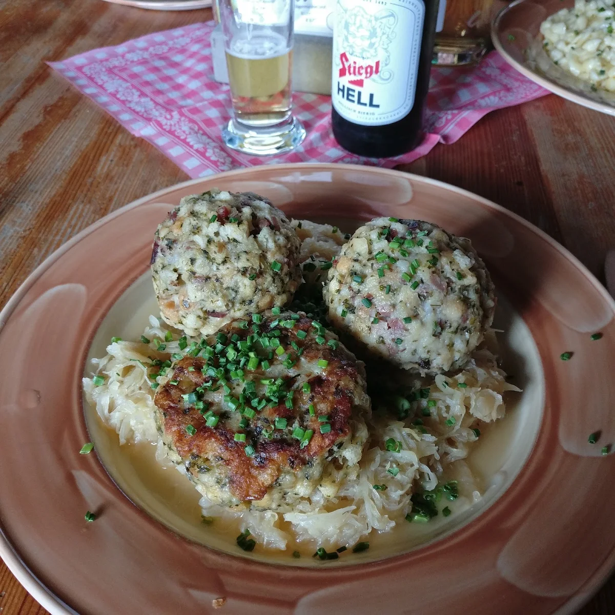 Speckknödel Mit Sauerkraut