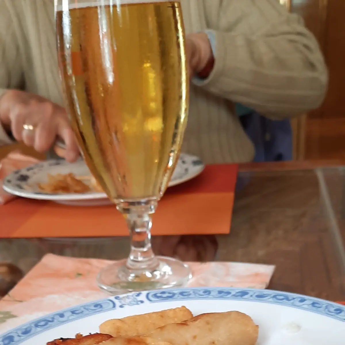Süß Sauerscharfsuppe Frühlingsrolle Reis Fleisch