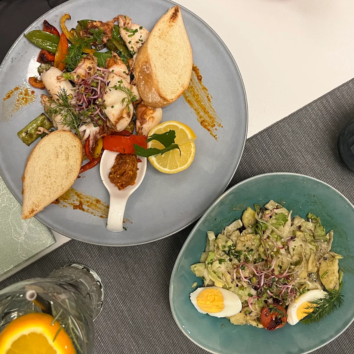 Kalamari & Salad