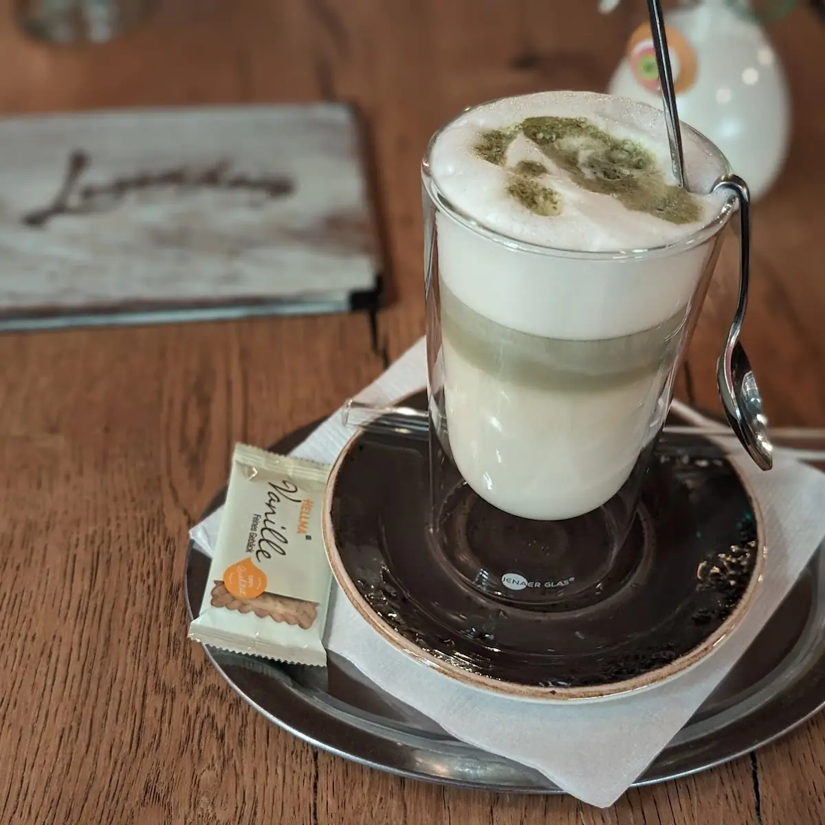 Matcha Tee Mit Mandeln