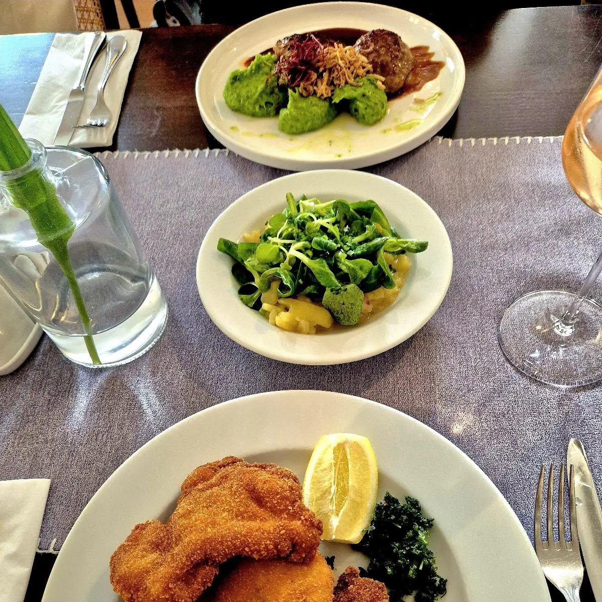 Backhendel Mit Rapunselsalat