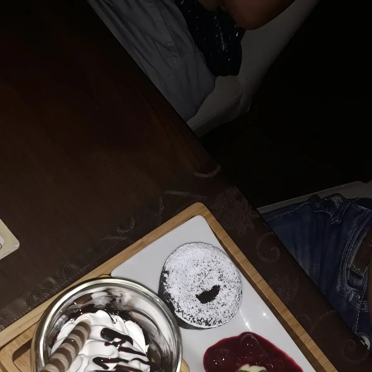 Mohr Im Hemd Warmer Schokokuchen Flüßigerkern Mit Himbeeren Und Vanilleeis