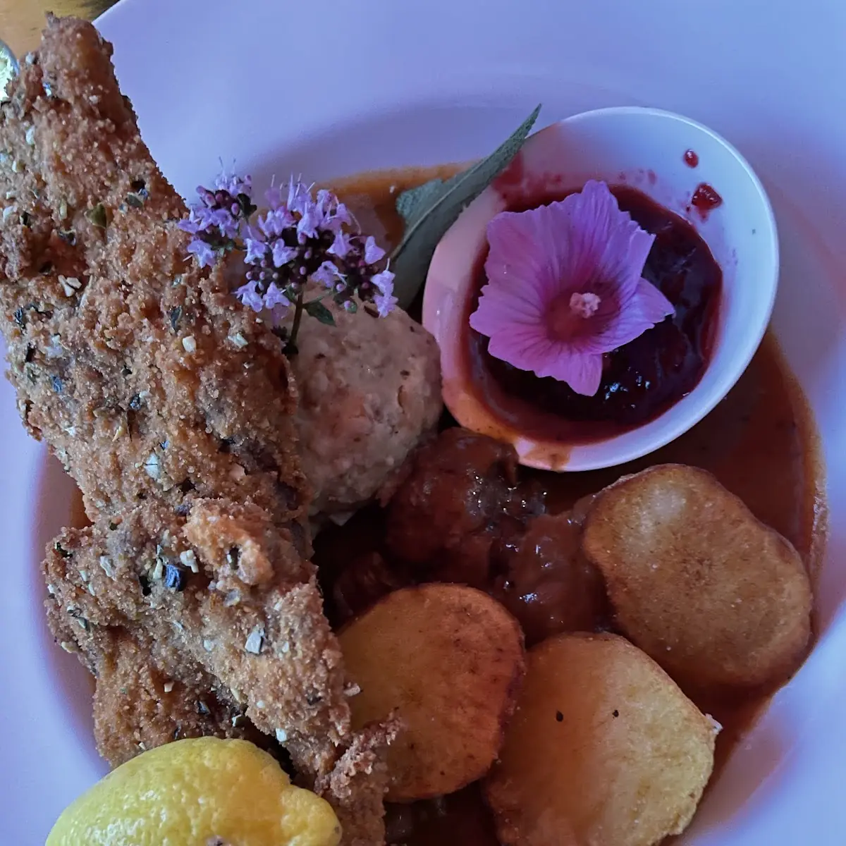 Schnitzel Mit Knödel