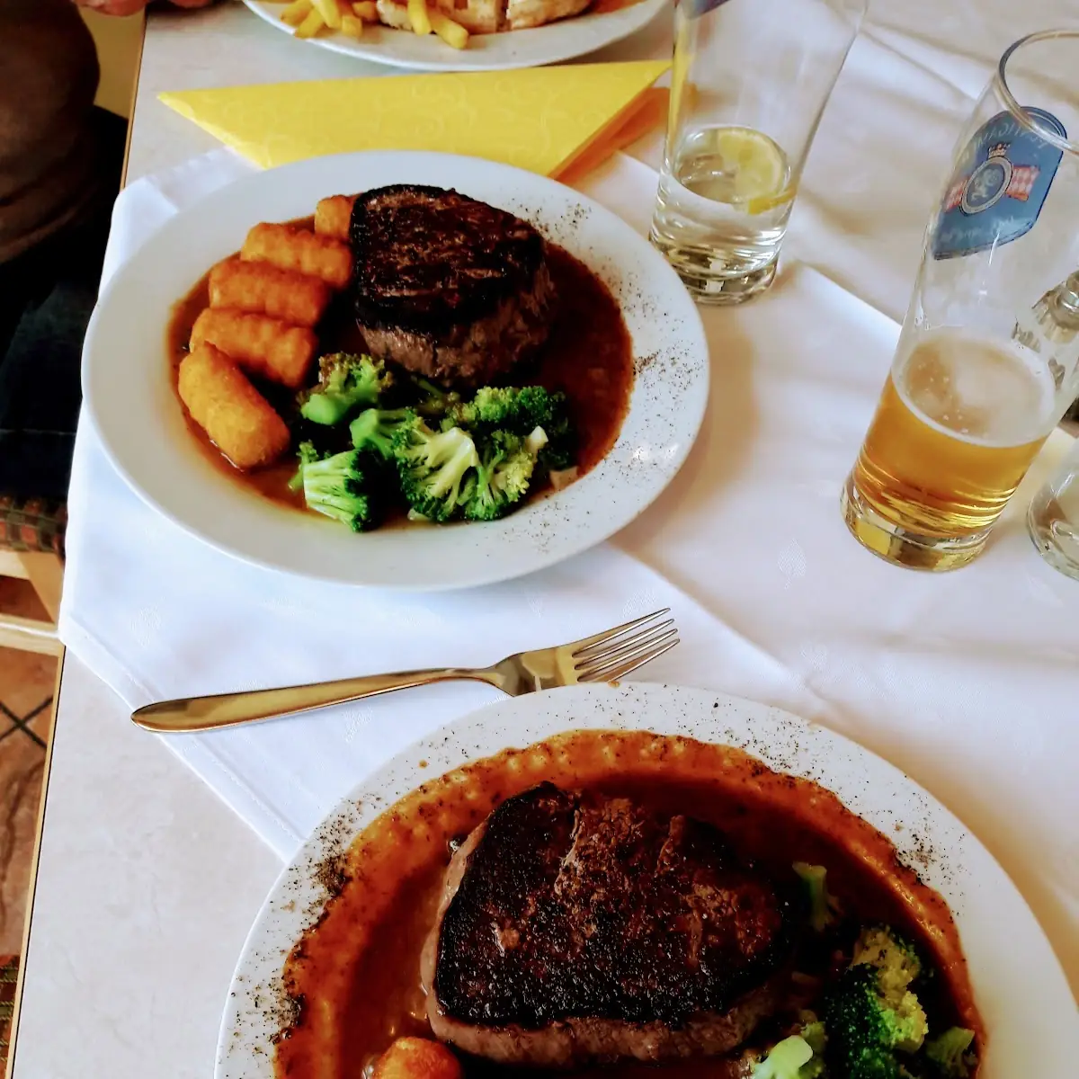 Peffersteak Mit Kroketten