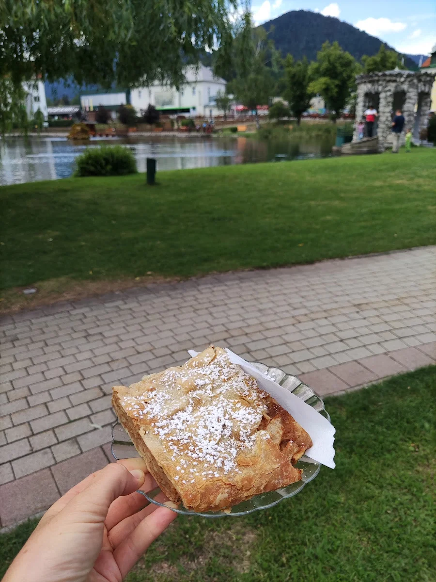 Apfelstrudel