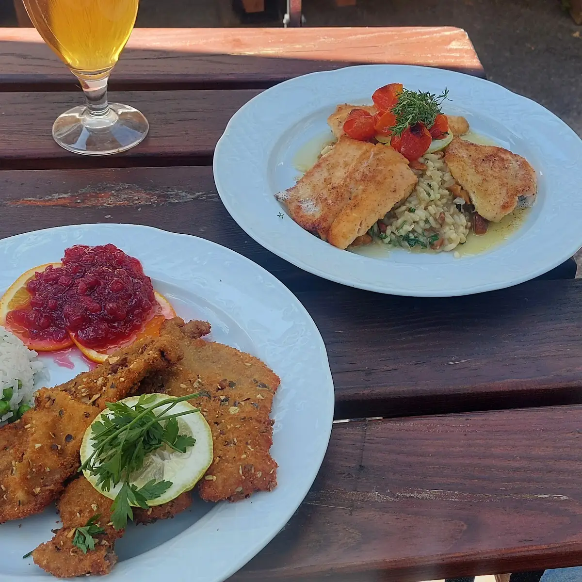 Sainlingsfilet Auf Eierschwammerlrisotto Und Rehschnitzel In Kürbiskernpanade