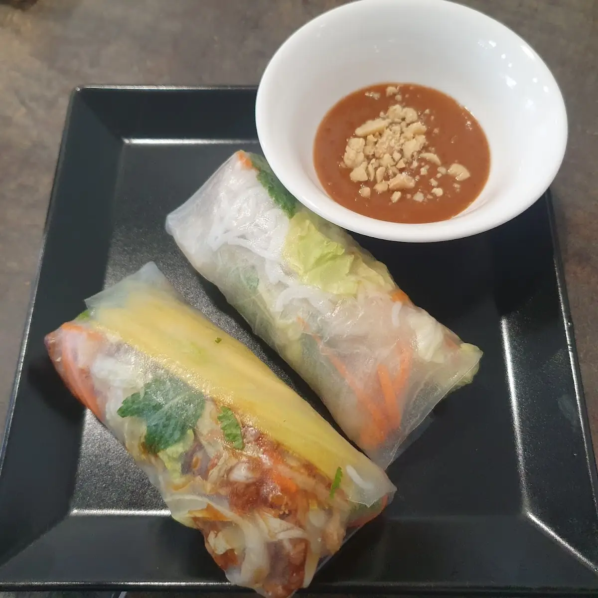 Sommerrollen Mit Beef & Mango