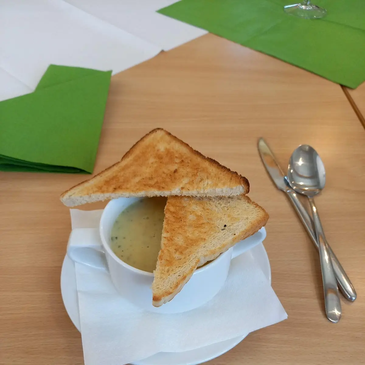 Zucchini Cremesuppe, Gaaser Dorfstube