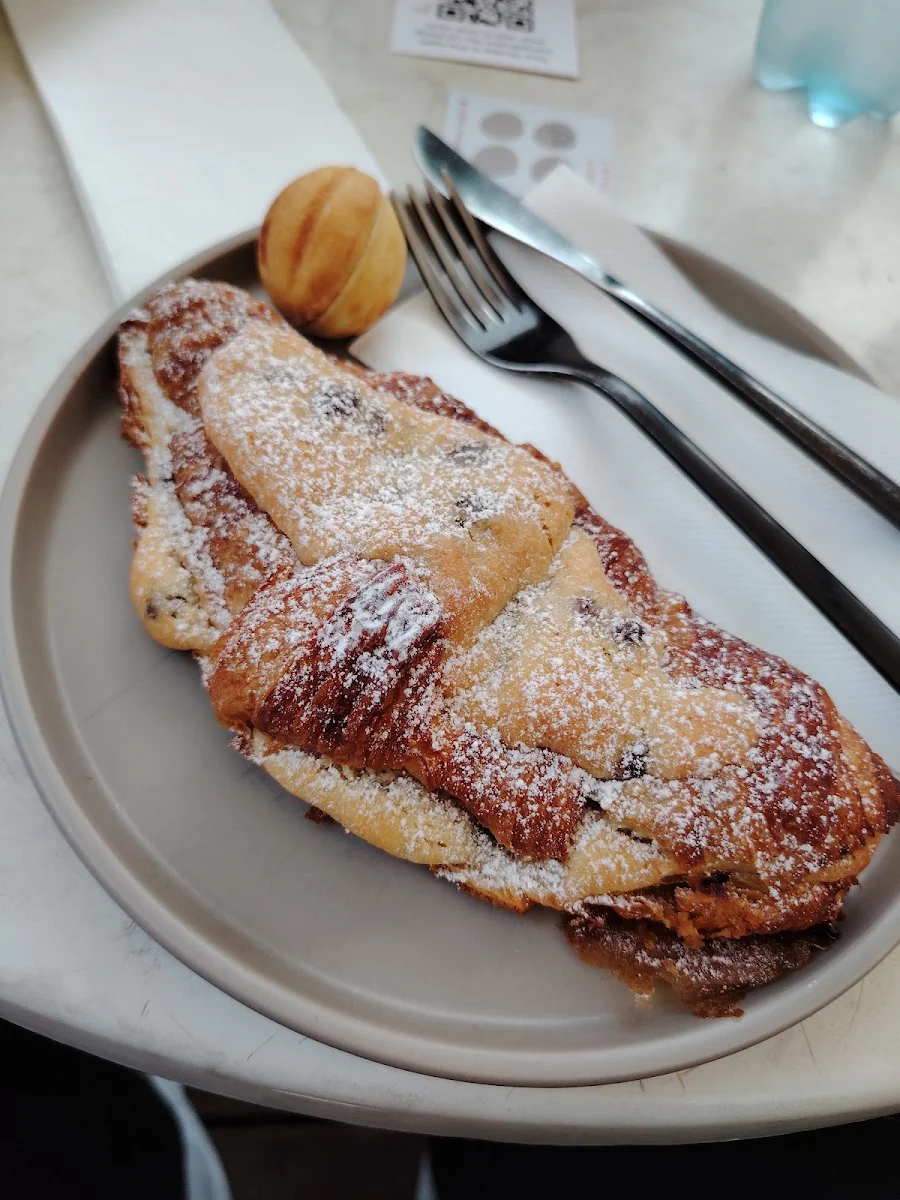 Cookie Croissant