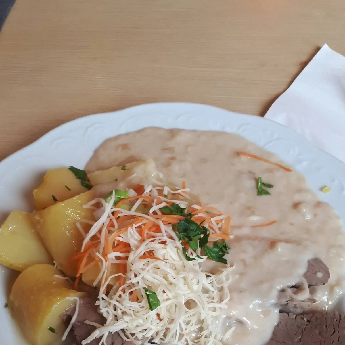 Tafelspitz Mit Kartoffeln Und Semmelkren