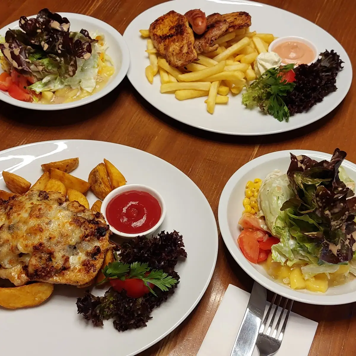 Appenzeller Schnitzel Und Grillteller Mit Pommes Frites